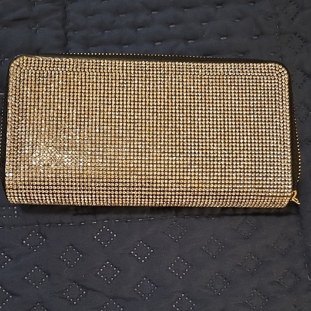 NWOT SILVER RHINESTONE WALLET